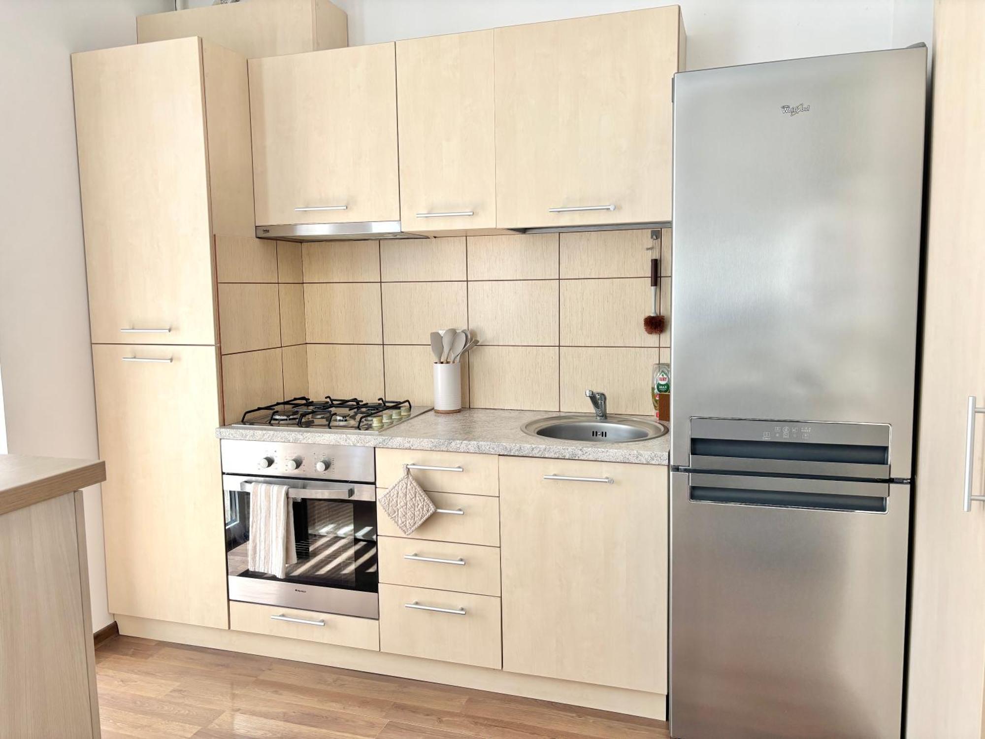 Wanderlust Home Cream, Rasnov Apt For 4, Wifi And Free Parking Екстер'єр фото
