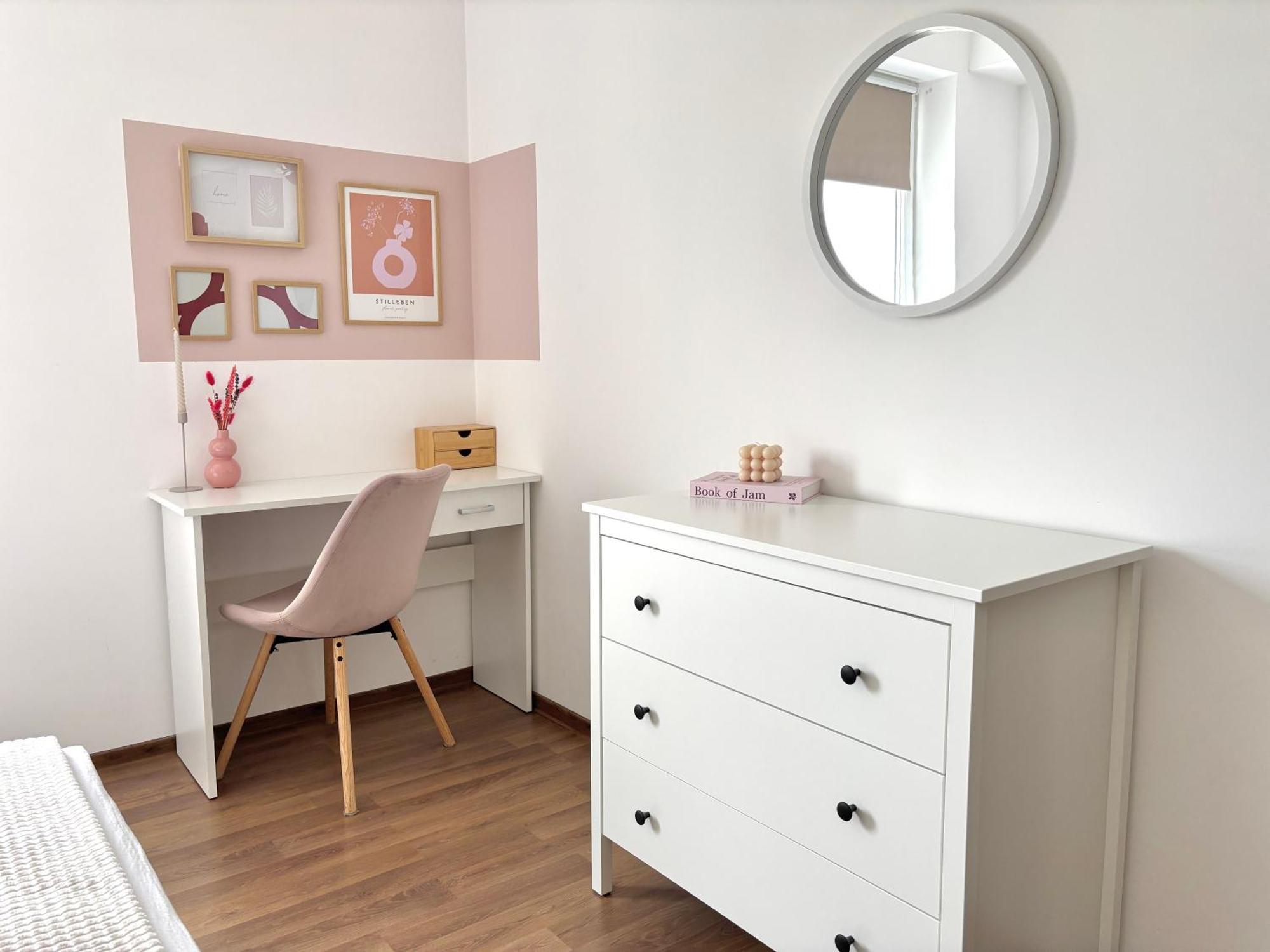 Wanderlust Home Cream, Rasnov Apt For 4, Wifi And Free Parking Екстер'єр фото