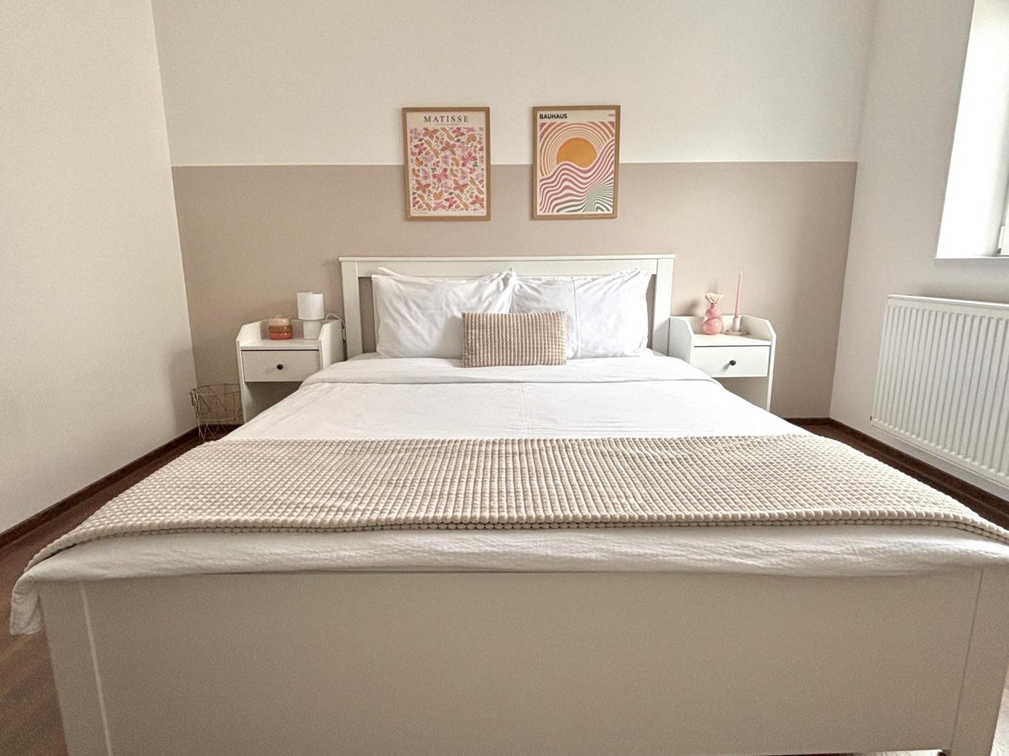 Wanderlust Home Cream, Rasnov Apt For 4, Wifi And Free Parking Екстер'єр фото