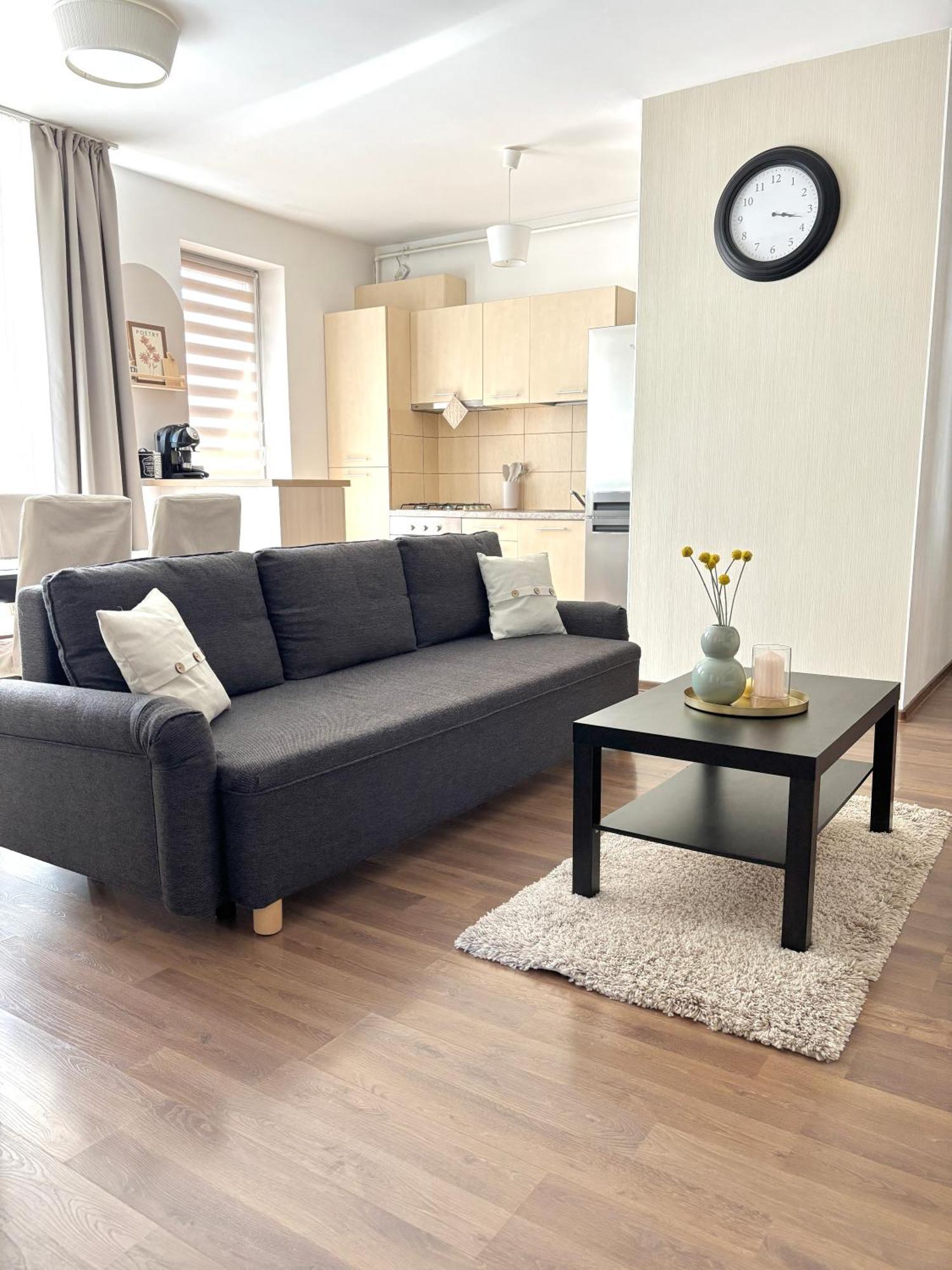 Wanderlust Home Cream, Rasnov Apt For 4, Wifi And Free Parking Екстер'єр фото